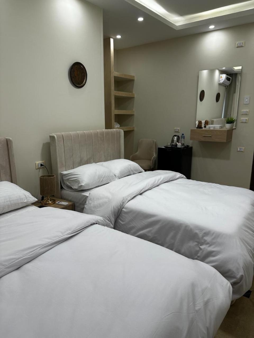 Pyramids Era View Hotel Kafrat al Jabal Ngoại thất bức ảnh