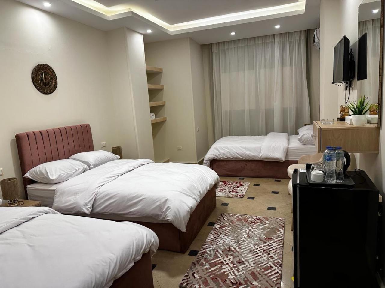Pyramids Era View Hotel Kafrat al Jabal Ngoại thất bức ảnh