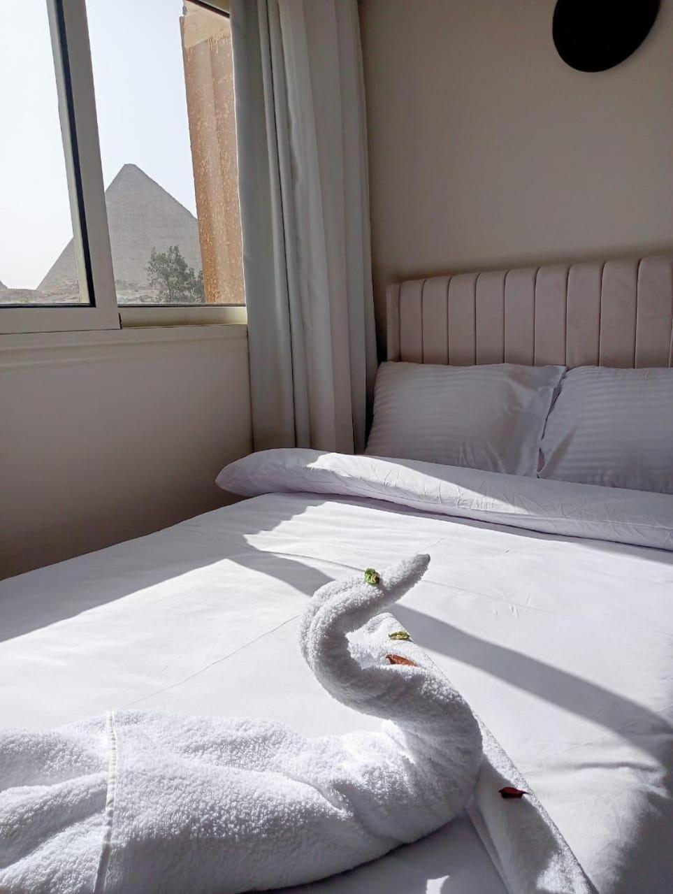Pyramids Era View Hotel Kafrat al Jabal Ngoại thất bức ảnh